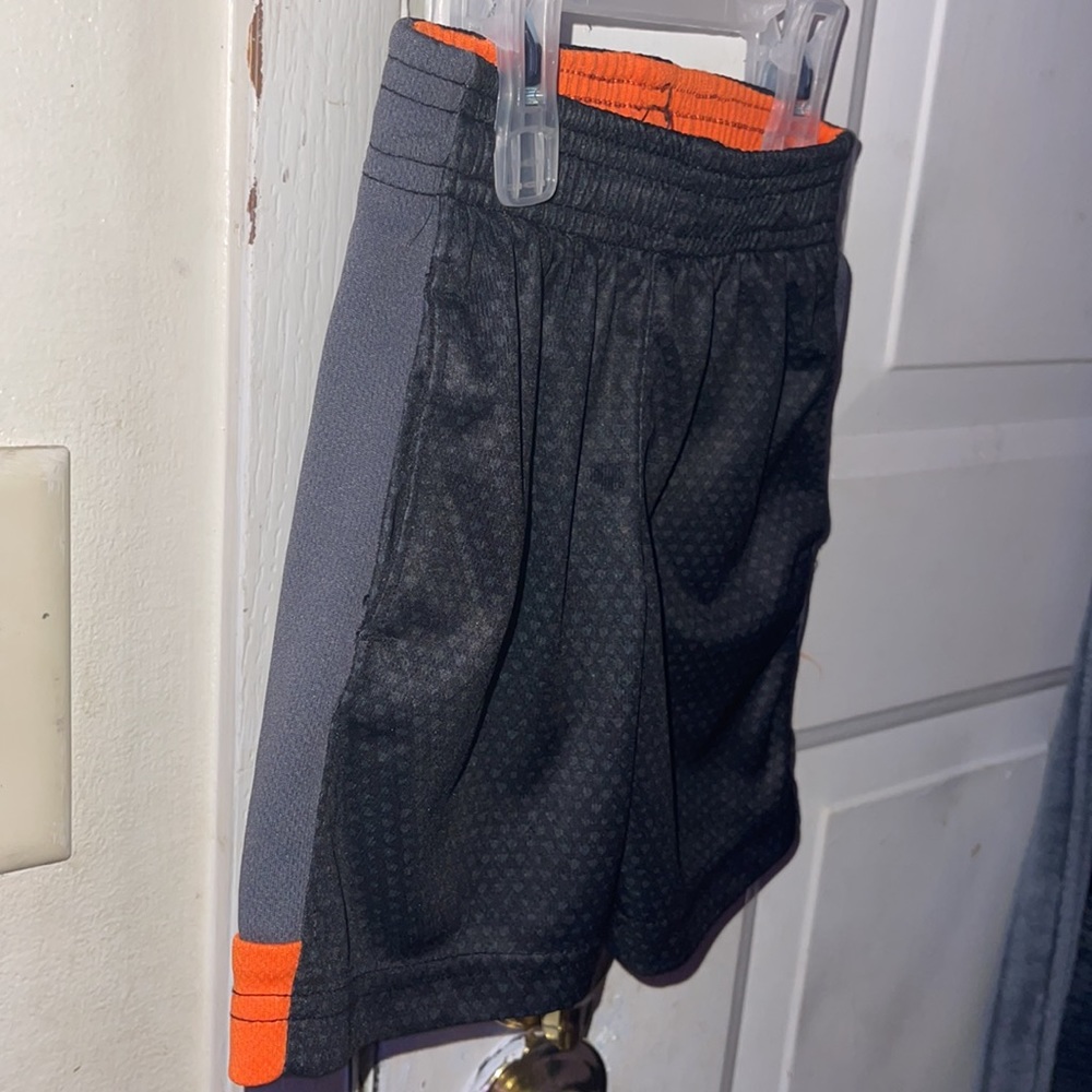 BOYS 2T GOOD VIBE SHIRT &shorts - Picture 3 of 6